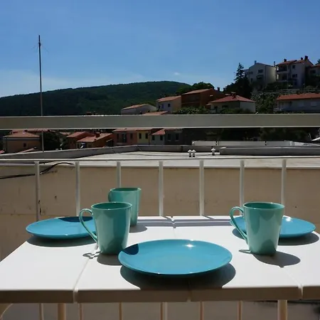 Rosanna - Intermezzo In Center Of Apartment