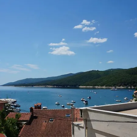 Rosanna - Intermezzo In Center Of Apartment Rabac