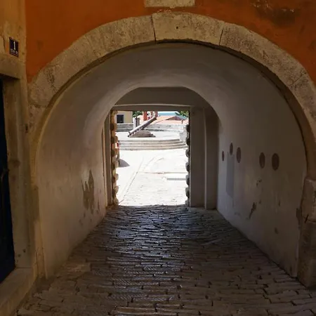 Rosanna - Intermezzo In Center Of Apartment Rabac