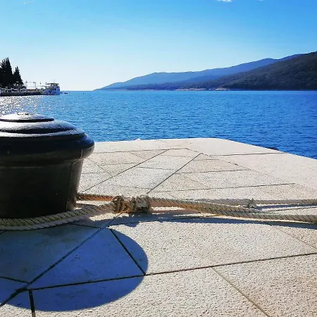Rosanna - Intermezzo In Center Of Rabac